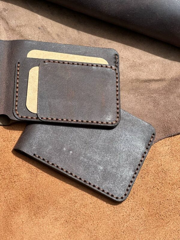 Pure Cow Oil Pull-up Leather Coffee Brown Bi-Fold Wallet - Image 4