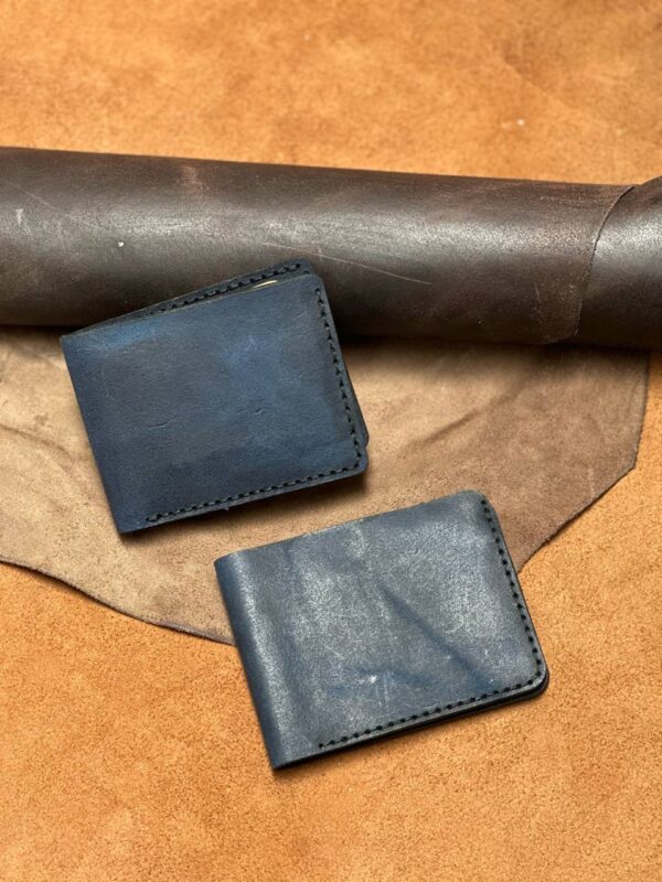 Pure Cow Oil Pull-up Leather Deep-Blue Bi-Fold Wallet - Image 4