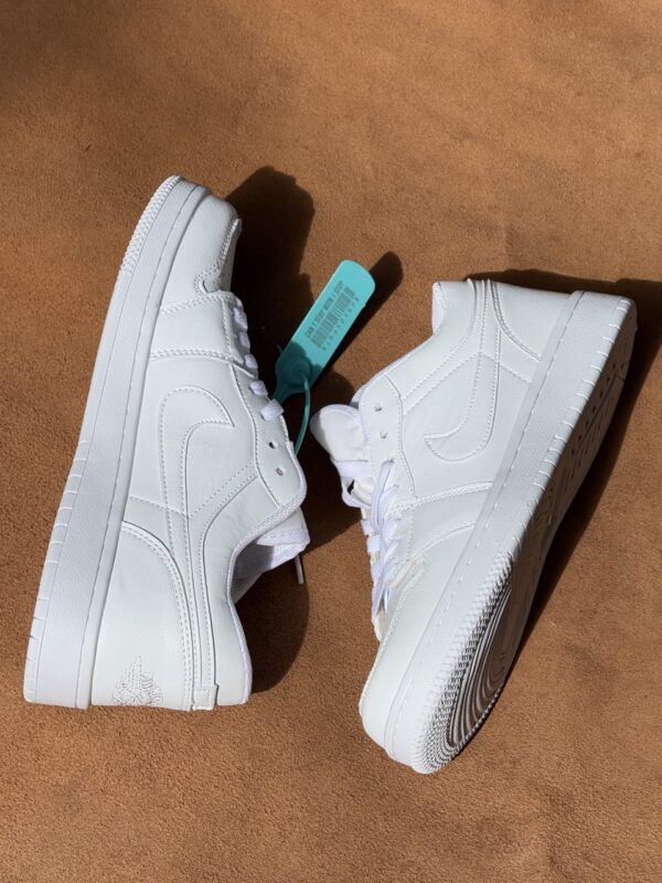 Nike Air Jordan 1 Low  White - Image 4