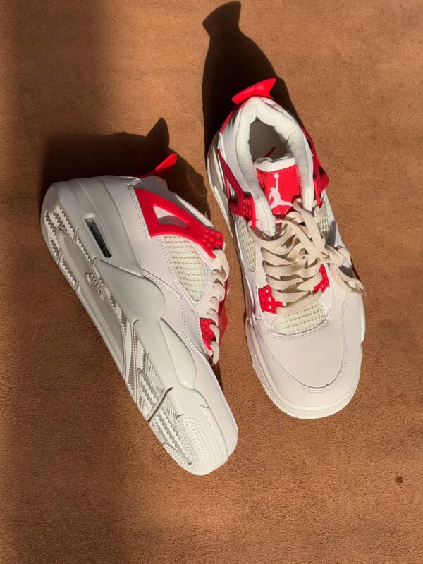 Nike Air Jordan 4 - Image 2
