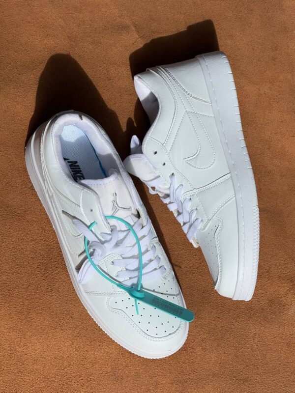 Nike Air Jordan 1 Low  White