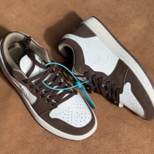 Nike Air Jordan 1 Low (Brown/White)