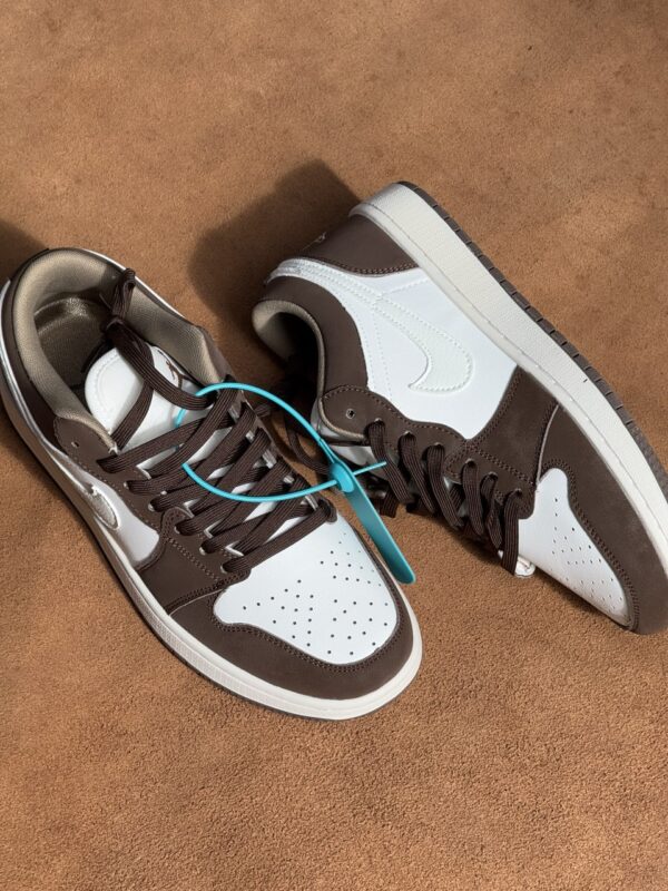Nike Air Jordan 1 Low (Brown/White)