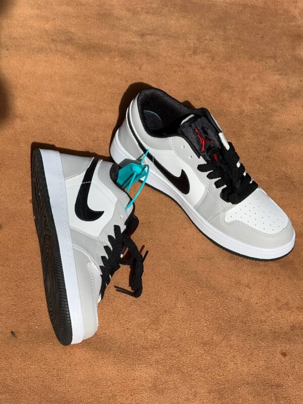 Nike Air Jordan 1 Low (Gray/Black)