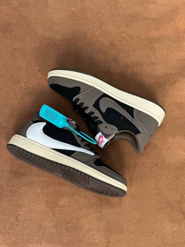 Nike Travis Scott Cactus Air Jordan 1 Mocha (Women's) - Image 3