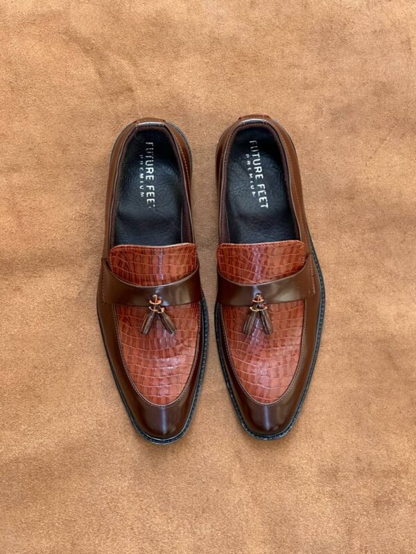 Men's Synthetic Gloss Brown Croc Tassel Loafer