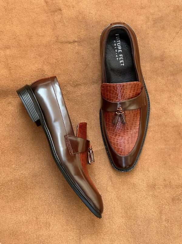 Men's Synthetic Gloss Brown Croc Tassel Loafer - Image 2