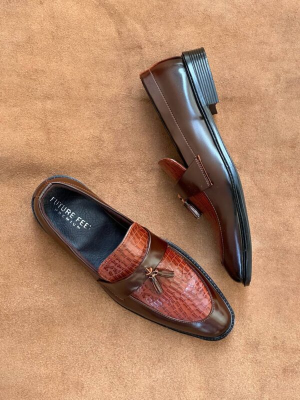 Men's Synthetic Gloss Brown Croc Tassel Loafer - Image 3