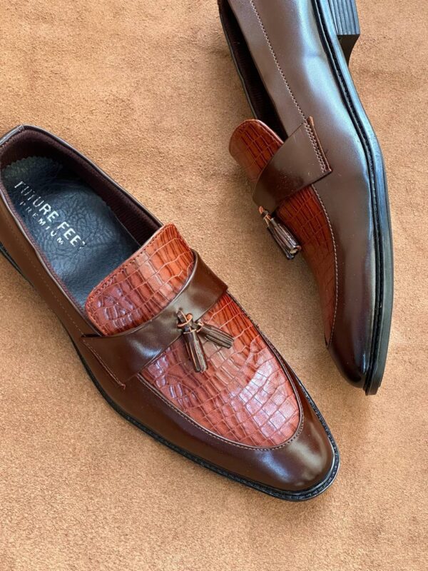 Men's Synthetic Gloss Brown Croc Tassel Loafer - Image 4