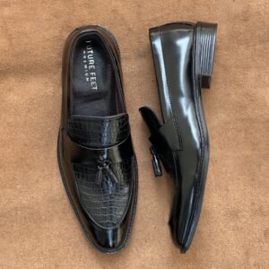 Men's Synthetic Gloss Black Croc Tassel Loafer
