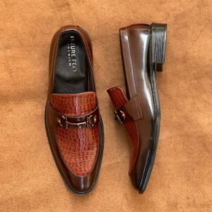 Men's Gloss Brown Synthetic Croc Loafer