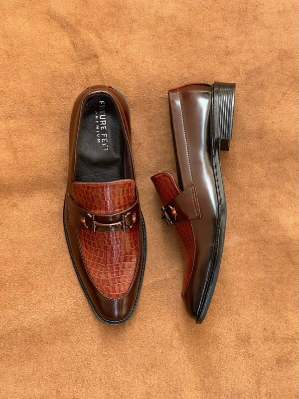 Men's Gloss Brown Synthetic Croc Loafer