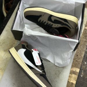 Nike Men’s Travis Scott x Air Jordan 1 (Cactus Jack)